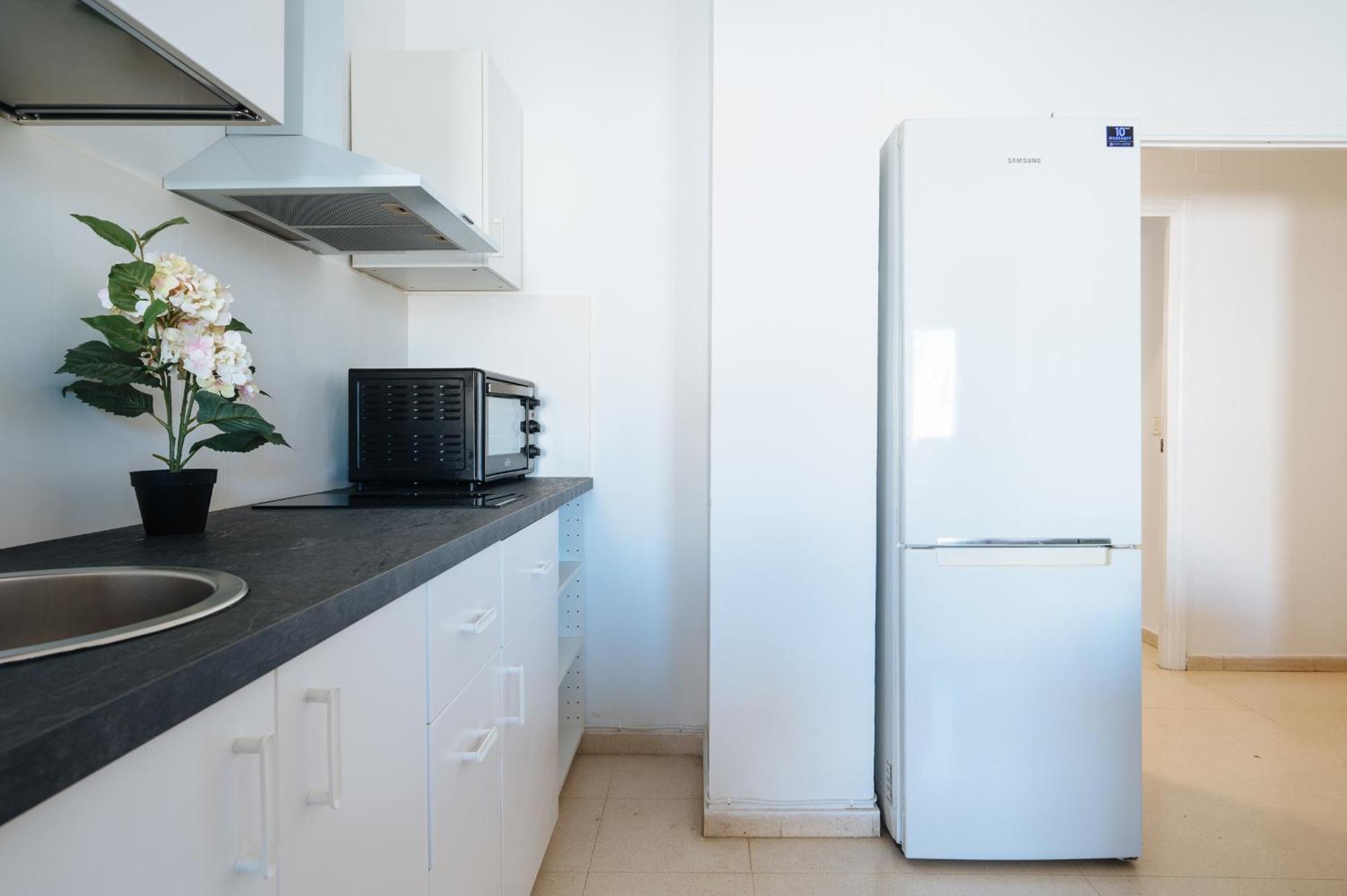 Piso Familiar Virgen Del Rocio Apartment Севиля Екстериор снимка