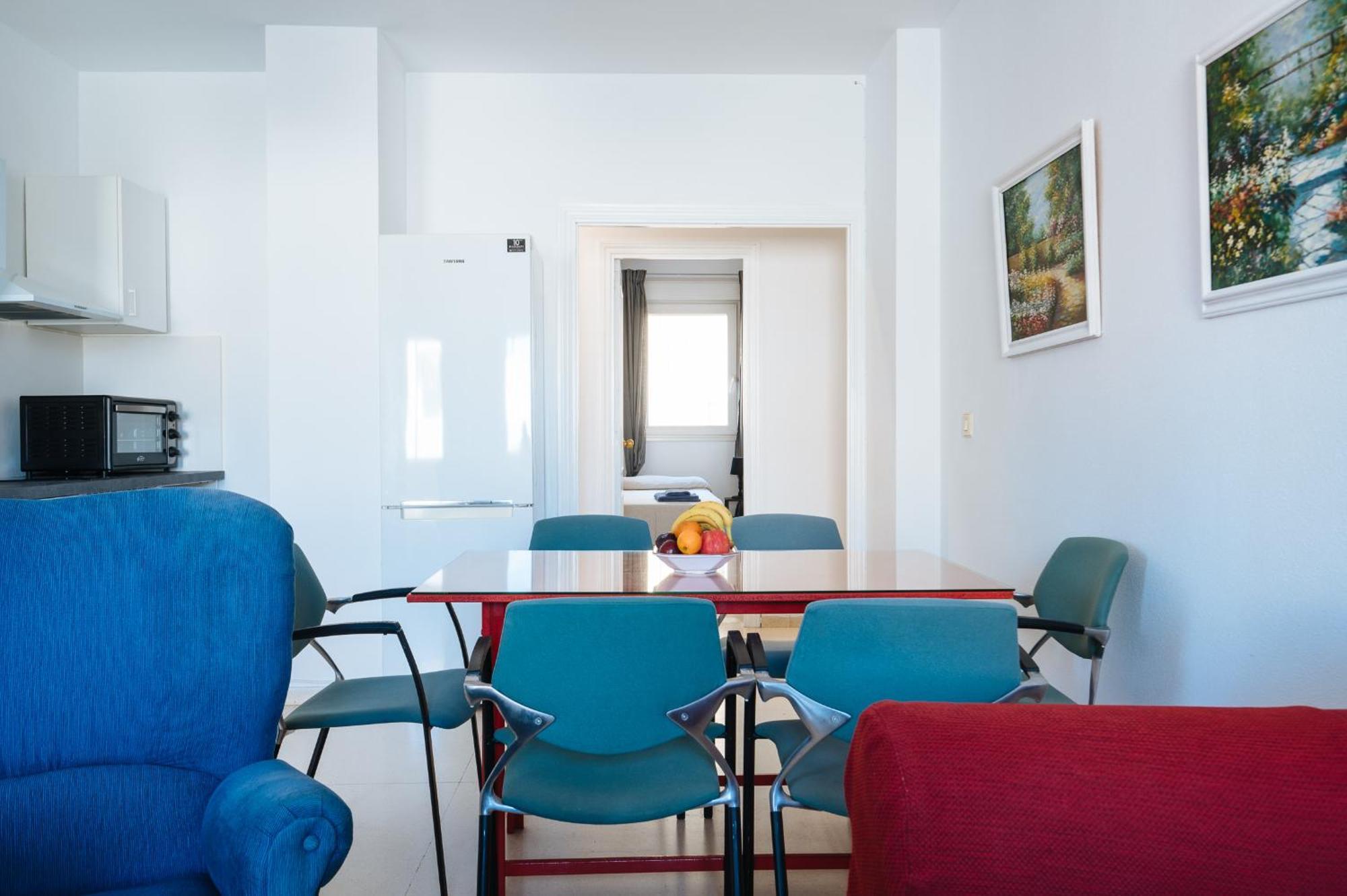Piso Familiar Virgen Del Rocio Apartment Севиля Екстериор снимка
